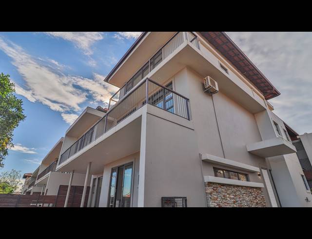 5 BEDROOM HOUSE FOR SALE IN IZINGA